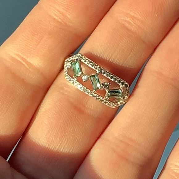 Bomb Party Ring Size 7 "The Sterling Club" - Picture 1 of 5